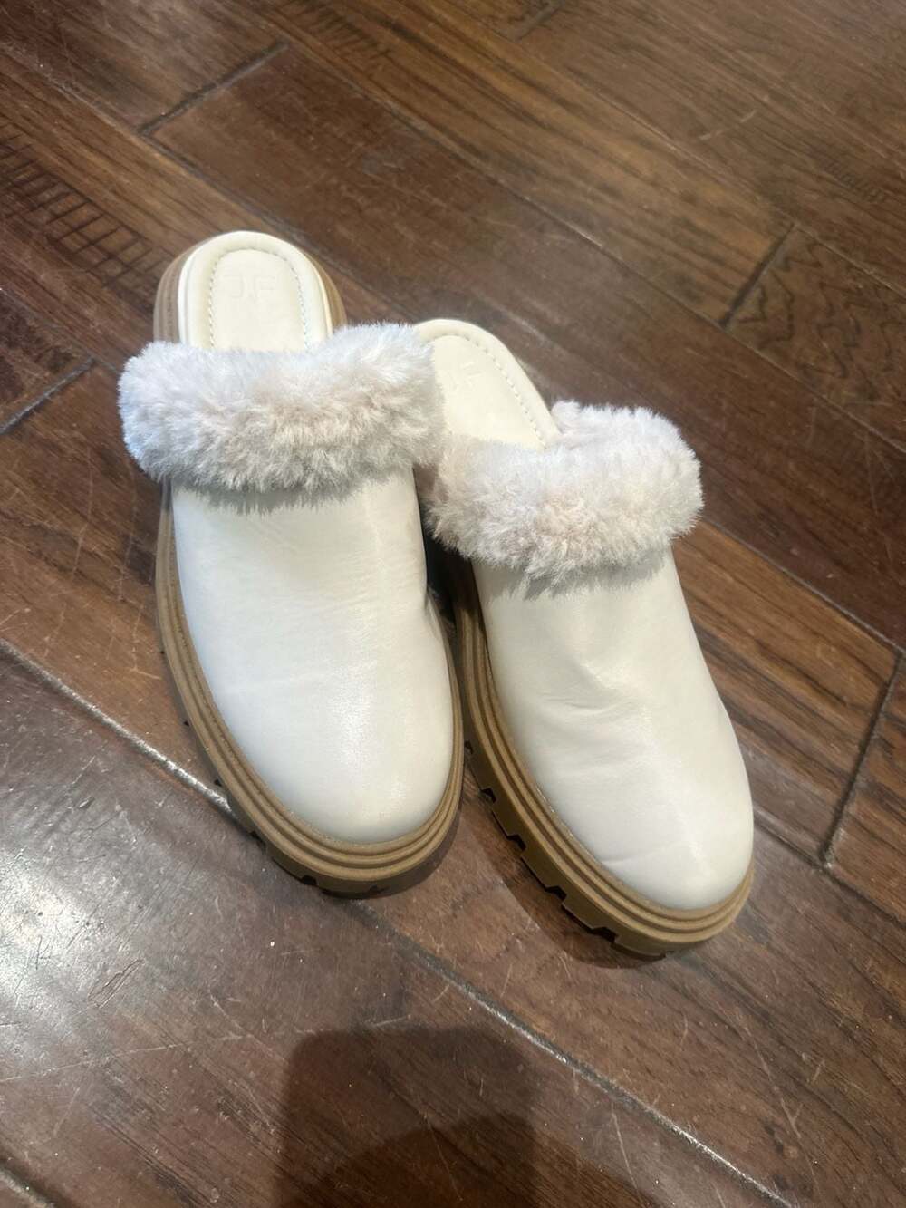 JustFab Minka Faux Fur Trimmed Lug Sole Mules in‎ Cream